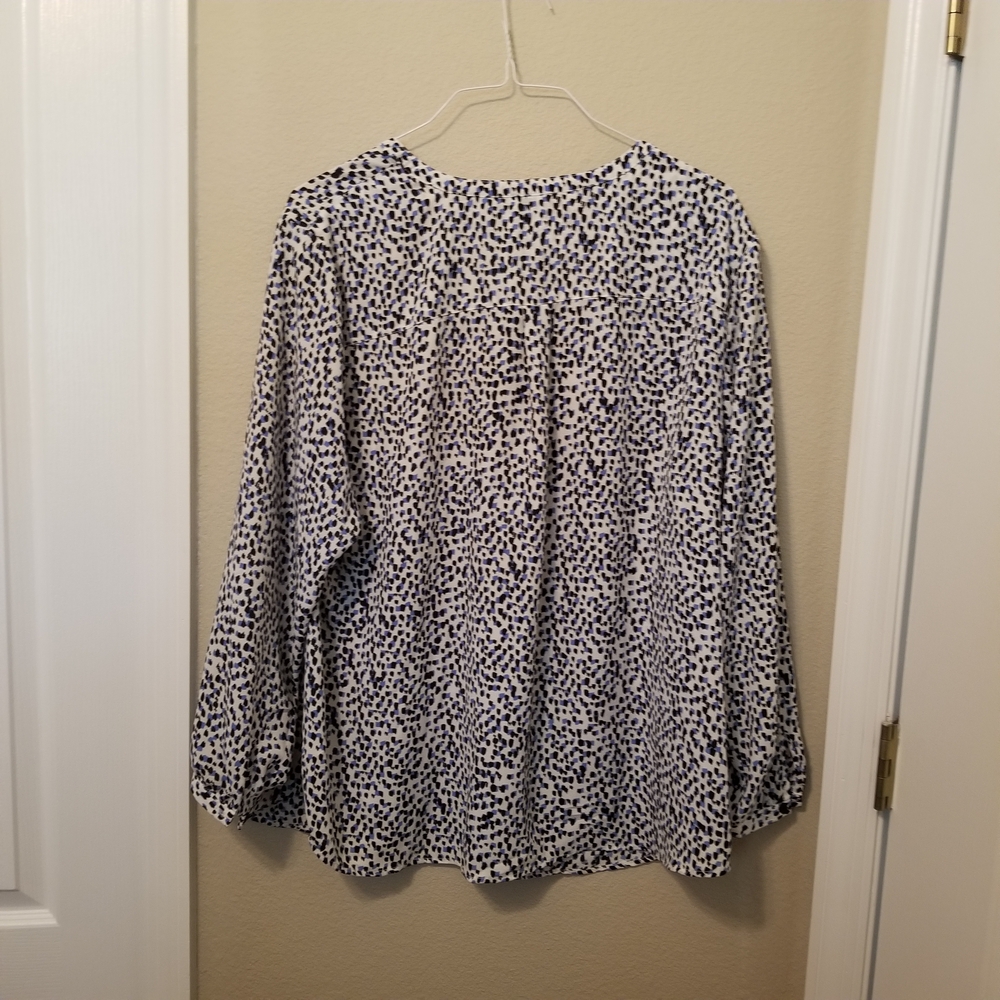 Adrianna Papell V Neck Long Sleeve Size 2X White/Black/Blue Pattern - Picture 7 of 12